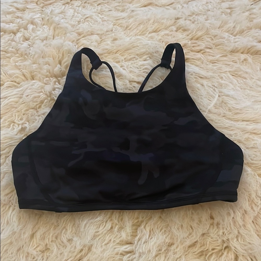 Lululemon be free high neck sports bra, size 6